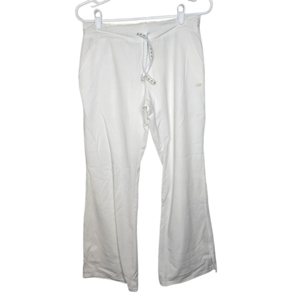 New Balance White Flare Scrub Pants Pockets Womens SM Comfy Work Medical Stretch - Picture 1 of 3